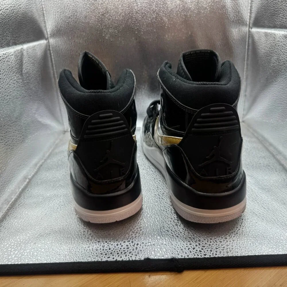 Size 9.5 Nike Air Jordan Legacy 312 Mens Black Gold Athletic Sneakers AV3922-007